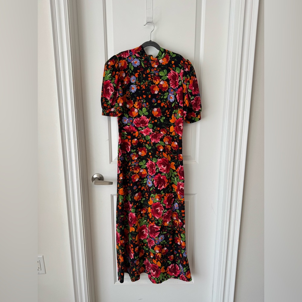 NWT Classy Topshop Vibrant Floral Long Sleeve Dress!!!